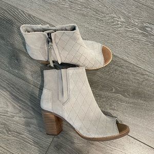 TOMS Spring Booties Size 7